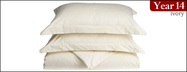 Renaissance Collection 600 Thread Count Reversible Woven Stripe to Solid Cotton Duvet SetRenaissance Collection 600 Thread Count Reversible Woven Stripe to Solid Cotton Duvet Set